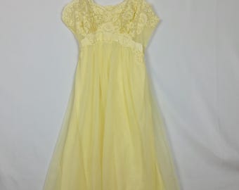 Vintage Van Raalte Yellow Nylon Chiffon Lace Nightgown Sz 32