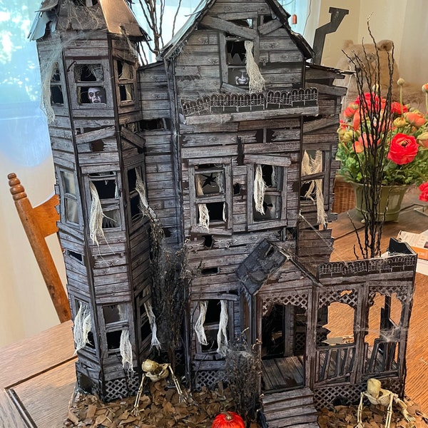 Halloween DIY Decoration Kit - Haunted House