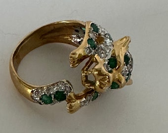 Emerald and Diamond, 14 Carat, Yellow Gold, Vintage Panther Ring