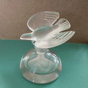 Lalique Frosted Lead Crystal Glass Dove Stopper on Thick Glass Base, Rare Small Size