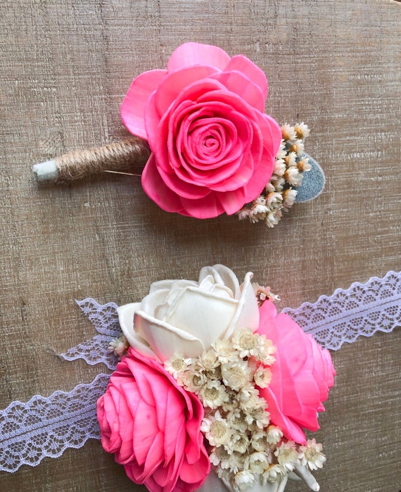 Collection Ficelle et dentelle Corsage ou boutonnière fleur en