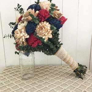 Colección de Botánicos de Otoño- Ramo de novia de flores de madera real seco Eucalyptus Sola Wood Flower Bouquet Ramo rojo y azul
