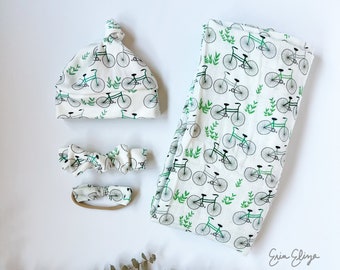 Bike muslin swaddle, Cyclist baby gift, Bicycle gender neutral baby, Bike baby shower, Bicycle baby, Bicycle swaddle, Cyclist baby