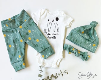Adventure Awaits baby, Mountain baby, Outdoors baby, Climbing baby, Mountain baby gift, Adventure baby gift, Coming home outfit
