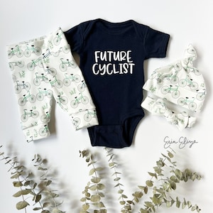 Cadeau bébé vélo, cadeau bébé cycliste, tenue vélo retour à la maison, tenue vélo bébé garçon, baby shower vélo, cadeau bébé pour cyclistes