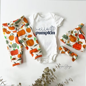 Pumpkin baby coming home outfit, Halloween baby clothing, little pumpkin, newborn pumpkin clothing, pumpkin baby gift, gender neutral fall