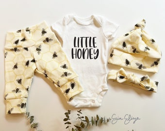 Bee baby gift idea, Bee baby shower, Little honey Bee baby outfit, Gender neutral bee outfit, Newborn bee outfit, Bee coming home outfit