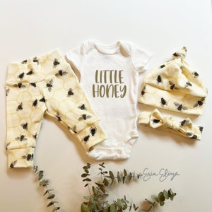 Honey bee shower gift idea, Bee baby shower, Little honey Bee baby outfit, Baby bee outfit, Newborn bee outfit, Bee coming home outfit