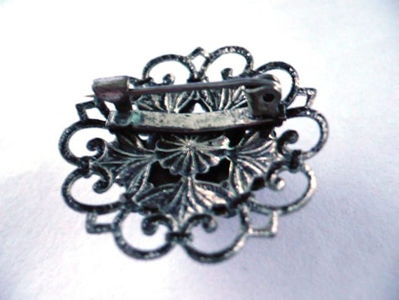 VTG Brooch - Intricate Design Pin with Ruby Red a… - image 9