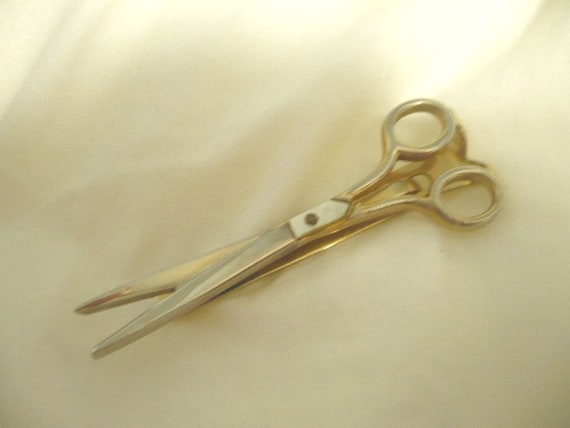 VTG Estate Find Mother of Pearl Scissors Tie Clasp - image 1