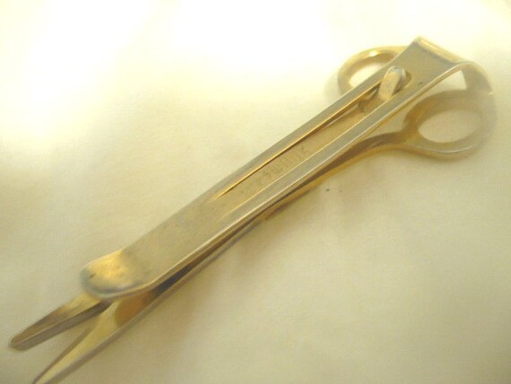 VTG Estate Find Mother of Pearl Scissors Tie Clasp - image 2