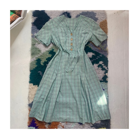 vintage 1930s plaid cotton feedsack work dress day