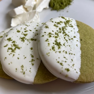 Matcha Shortbread with White Chocolate