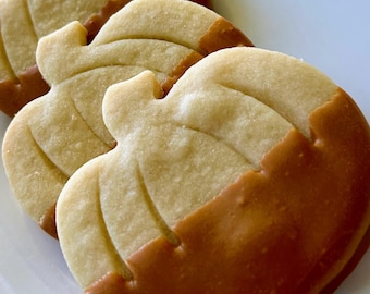 Vanilla Shortbread with Salt Caramel