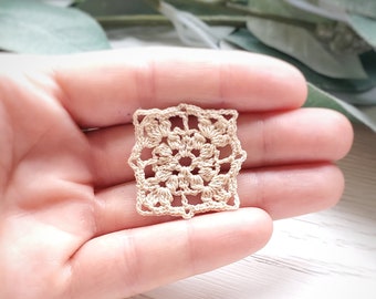 Miniature Doilies for Doll Houses #1005