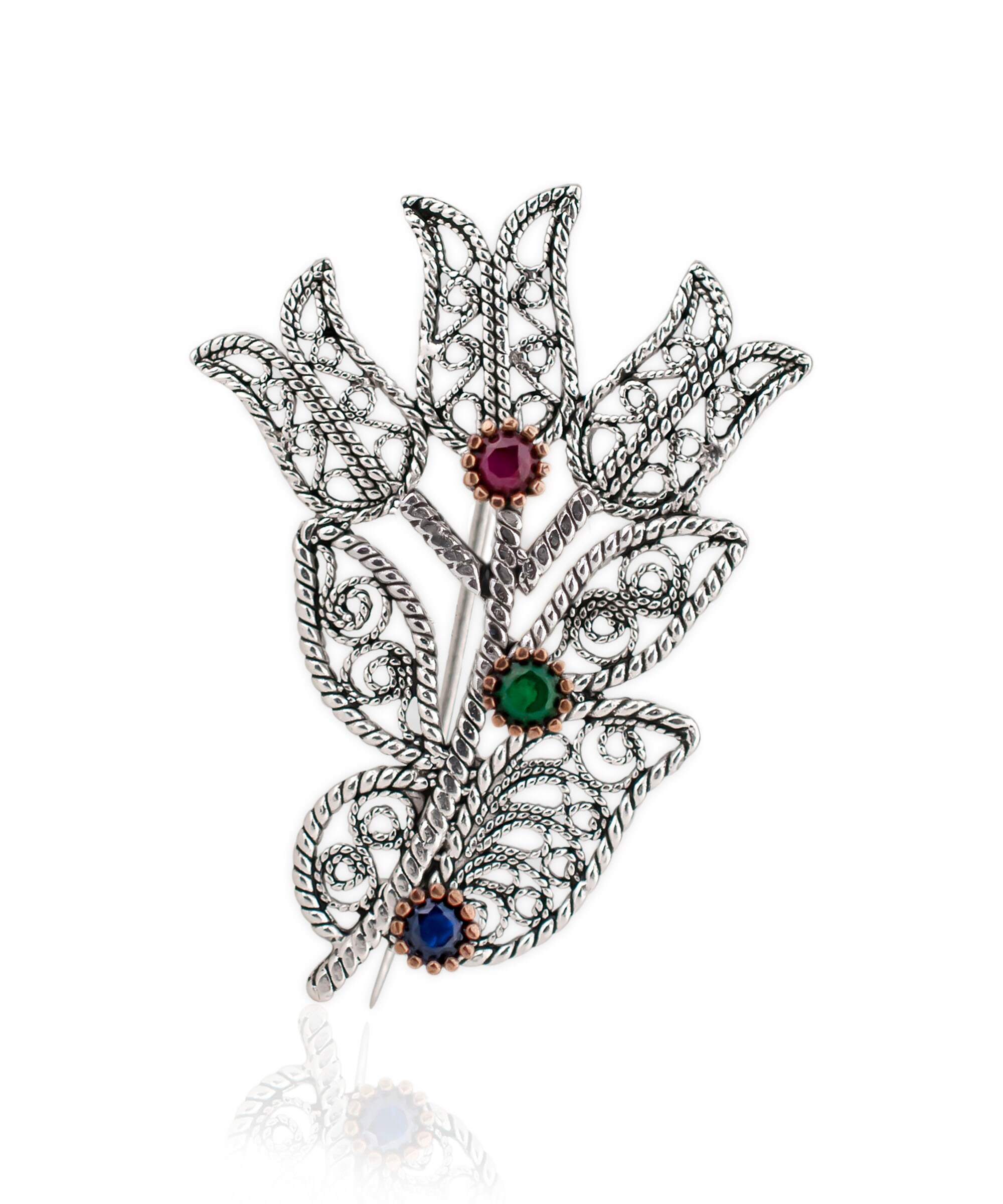 SILVER DOLLY BROOCH main image 0