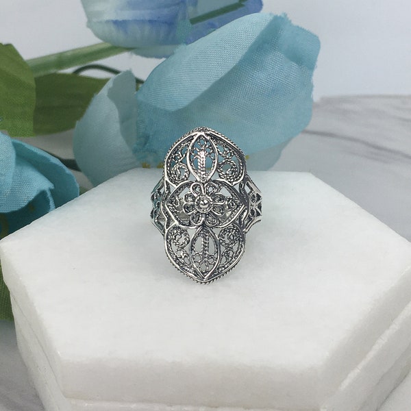 Heart & Leaf Silver Ring, 925 Sterling Silver Handmade Artisan Crafted Filigree Heart and Leaf Floral Ring Women Jewelry Gift Boxed for Her