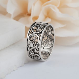 925 Sterling Silver Handmade Artisan Crafted Filigree Paisley Band Ring Women Men Unisex Jewelry Gift Boxed 8 mm wide Sizes 5-12 925 Sterling Silver Handmade Artisan Crafted Filigree Paisley Band Ring Women Men Unisex Jewelry Gift Boxed 8 mm wide Sizes 5-12