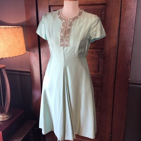 1960s Raw silk seafoam Green Cocktail dress.