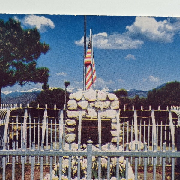 Buffalo Bill Cody's Grave at the Summit of Lookout Mountain in Denver Colorado Vintage Postcard