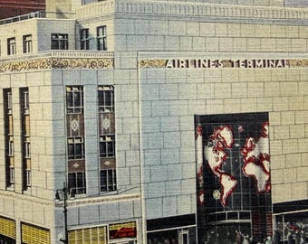 Carte postale ancienne en lin représentant le terminal des compagnies aériennes situé sur la 42e rue à New York.