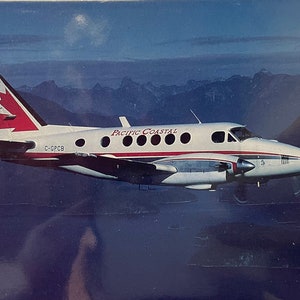 Pacific Coastal Airlines, LTD, le Beechcraft King Air 100 au-dessus de la Colombie-Britannique, carte postale ancienne