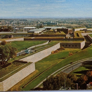 Vue d’oiseau de La Citadelle, Québec, Carte postale vintage du Canada