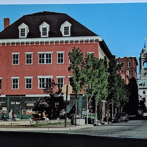 Trompe L&#39;Oeil, Old Port Exchange, Portland Maine, Vintage Postcard