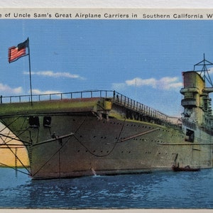 Porte-avions dans les eaux du sud de la Californie, carte postale de linge vintage