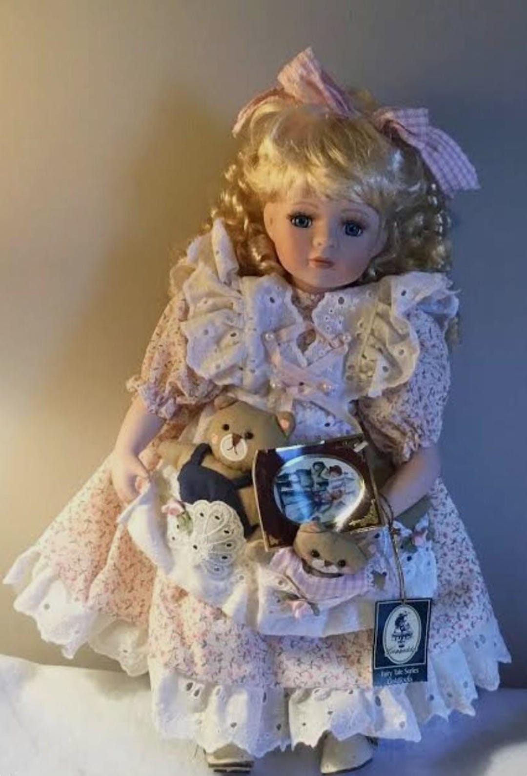 RARE Geppeddo 17” Goldilocks & 3 Bears Porcelain Doll Fairy Tale