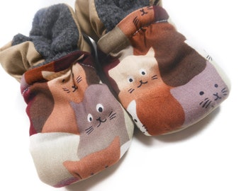 Cat Lovers Baby Booties (One Size Fits Most 0 - 18 Months)