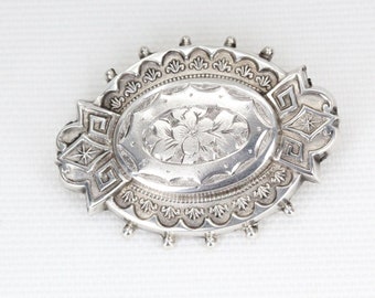 Antique Victorian Silver Ornate Decorative Brooch  - Circa: 1889 - 1906