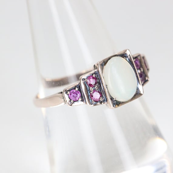 Vintage 9ct Yellow Gold Opal & Ruby Dress Ring   … - image 2