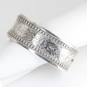Victorian Sterling Silver Wide Oval Hinged Bangle - Engraved Floral Design - Antique 1890s Bracelet - Vintage Silver Jewellery