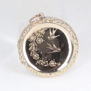 Antique 9ct Gold Front & Back Engraved Round Locket  -  Circa: 1900