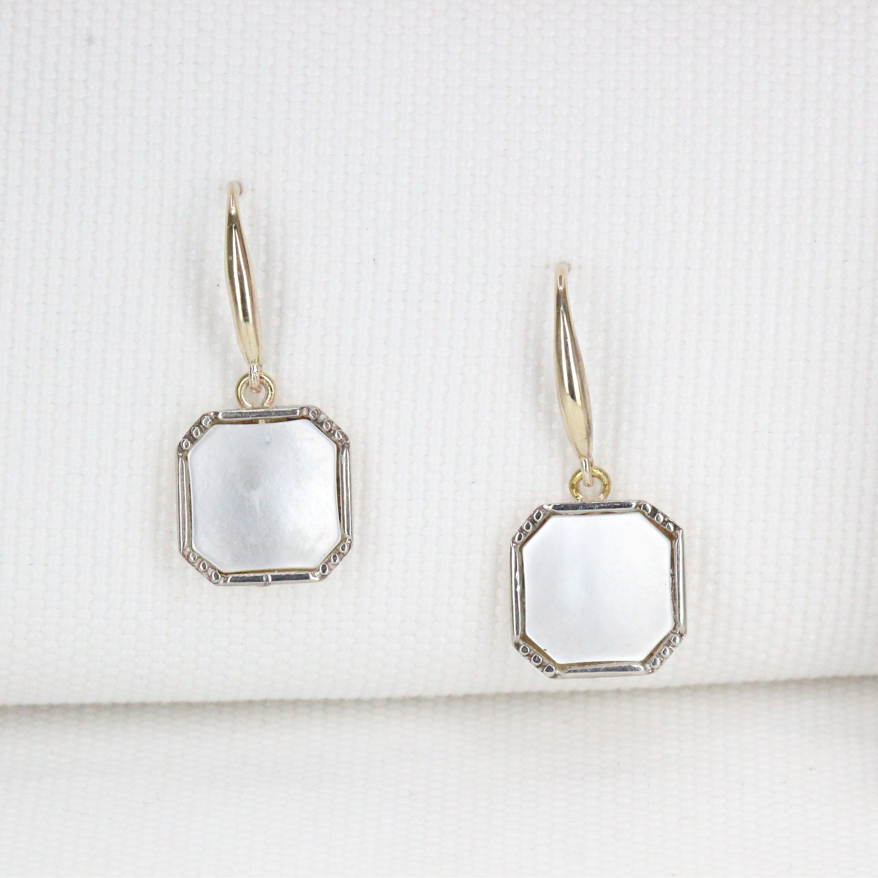Australian Antique Art Deco 9 Carat Gold Mother of Pearl Drop Earrings   -  Circa: 1910's