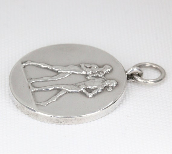 Pendentif/Petite médaille sport - Basket Criterium National 1945