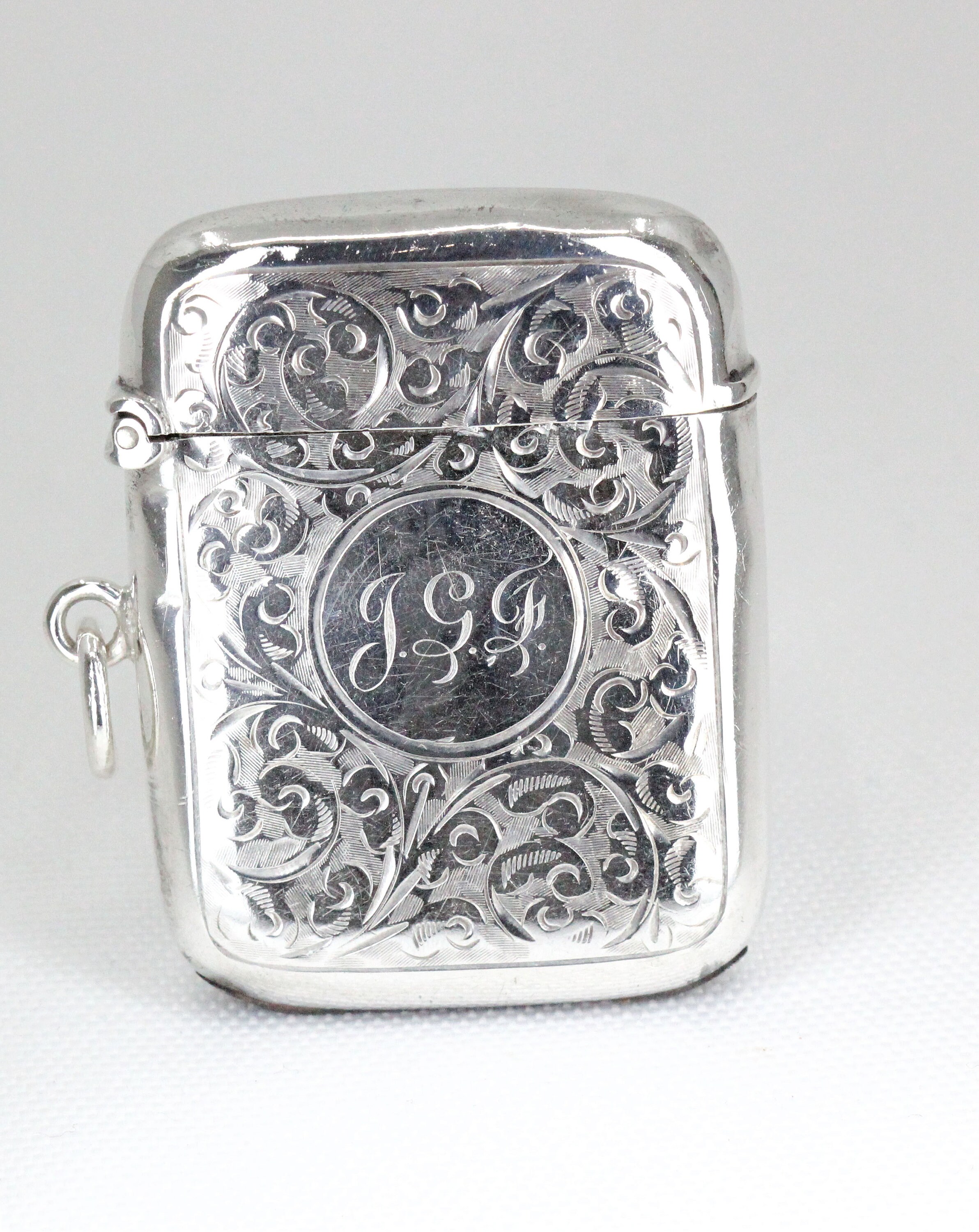 【ひろ】GLAD HAND & Co. SILVER VESTA CASE Antique Sterling Silver Vesta Case – Hallmarked Birmingham
