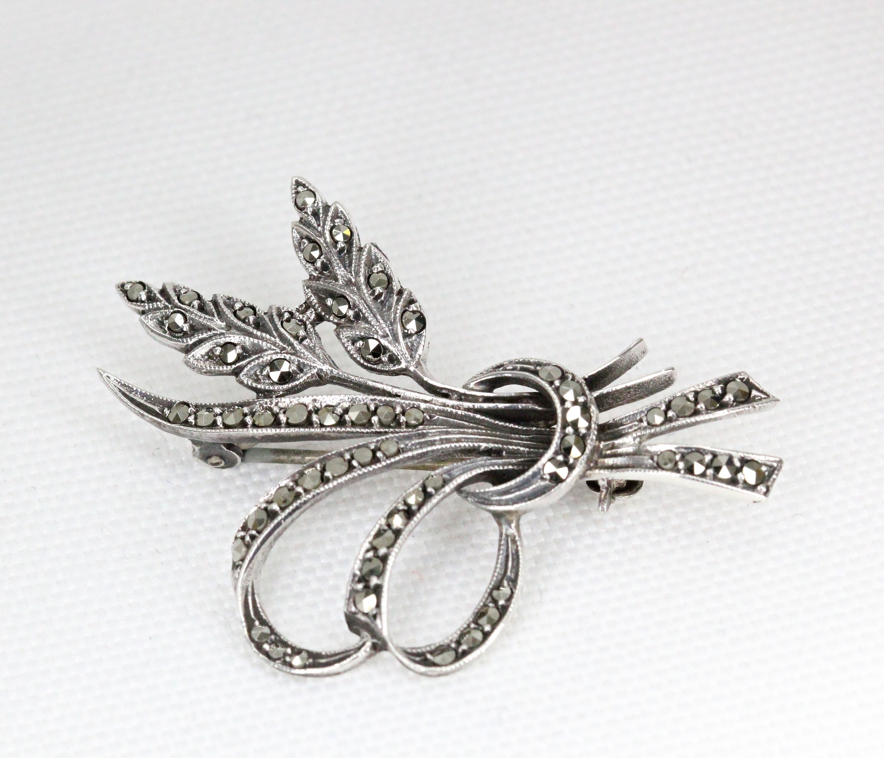 Marcasite brooch outlet