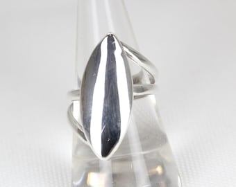 Pierścień Vintage Sterling Silver Modernist Statement – odważny abstrakcyjny design – około lat 80.