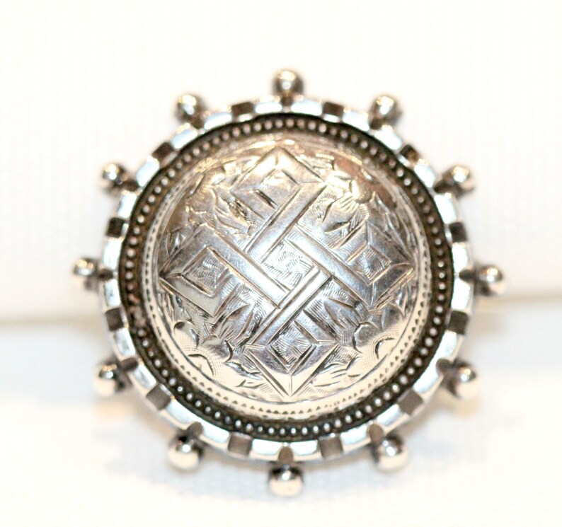 Antique Victorian Silver Round Aesthetic Brooch C:1890/'s