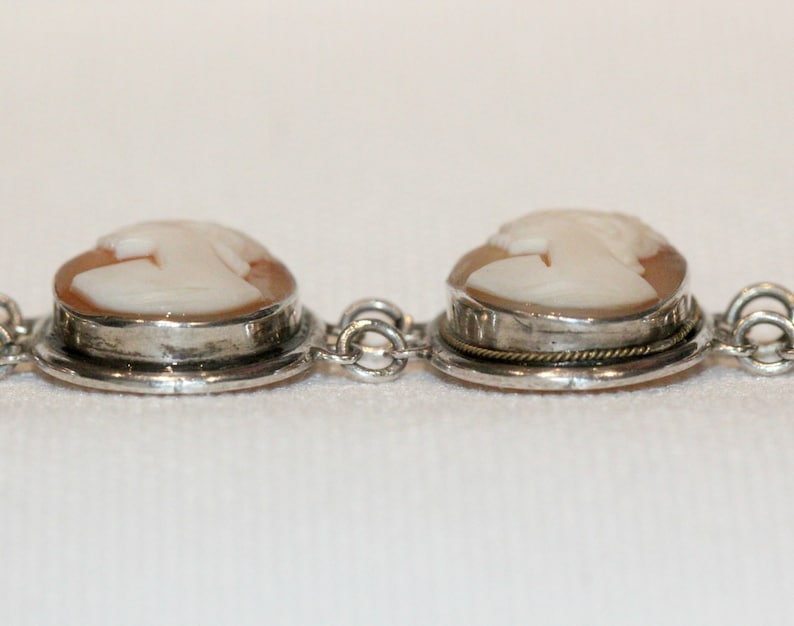 Continential Silver Cameo Bracelet C:1940/'s