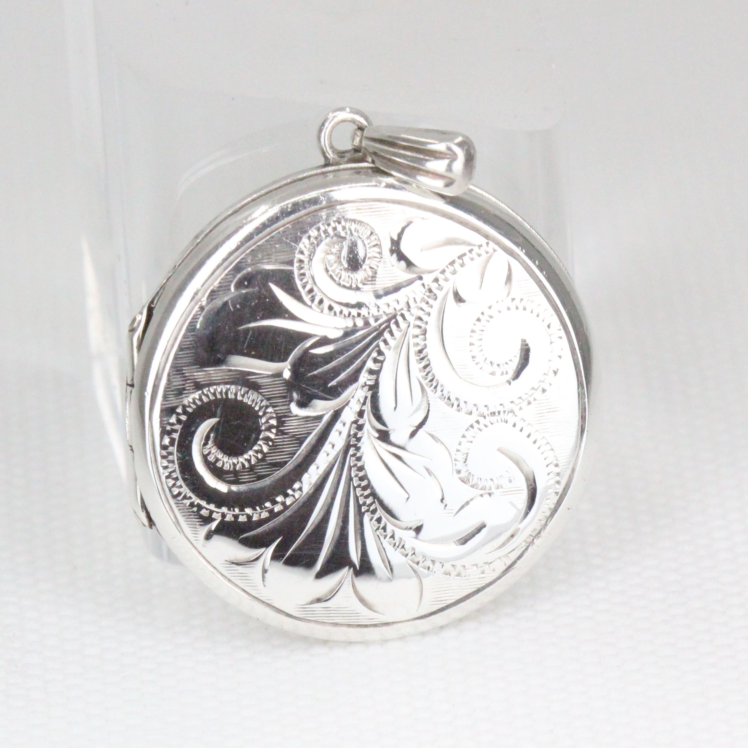 Vintage Sterling Silver Engraved Round Locket 