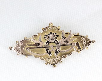 Antique 9 Carat Gold Ornate Sweetheart Brooch Featuring Horseshoe and Swallow Motifs - Birmingham: 1891