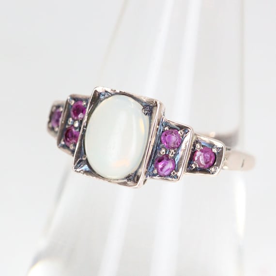 Vintage 9ct Yellow Gold Opal & Ruby Dress Ring   … - image 4