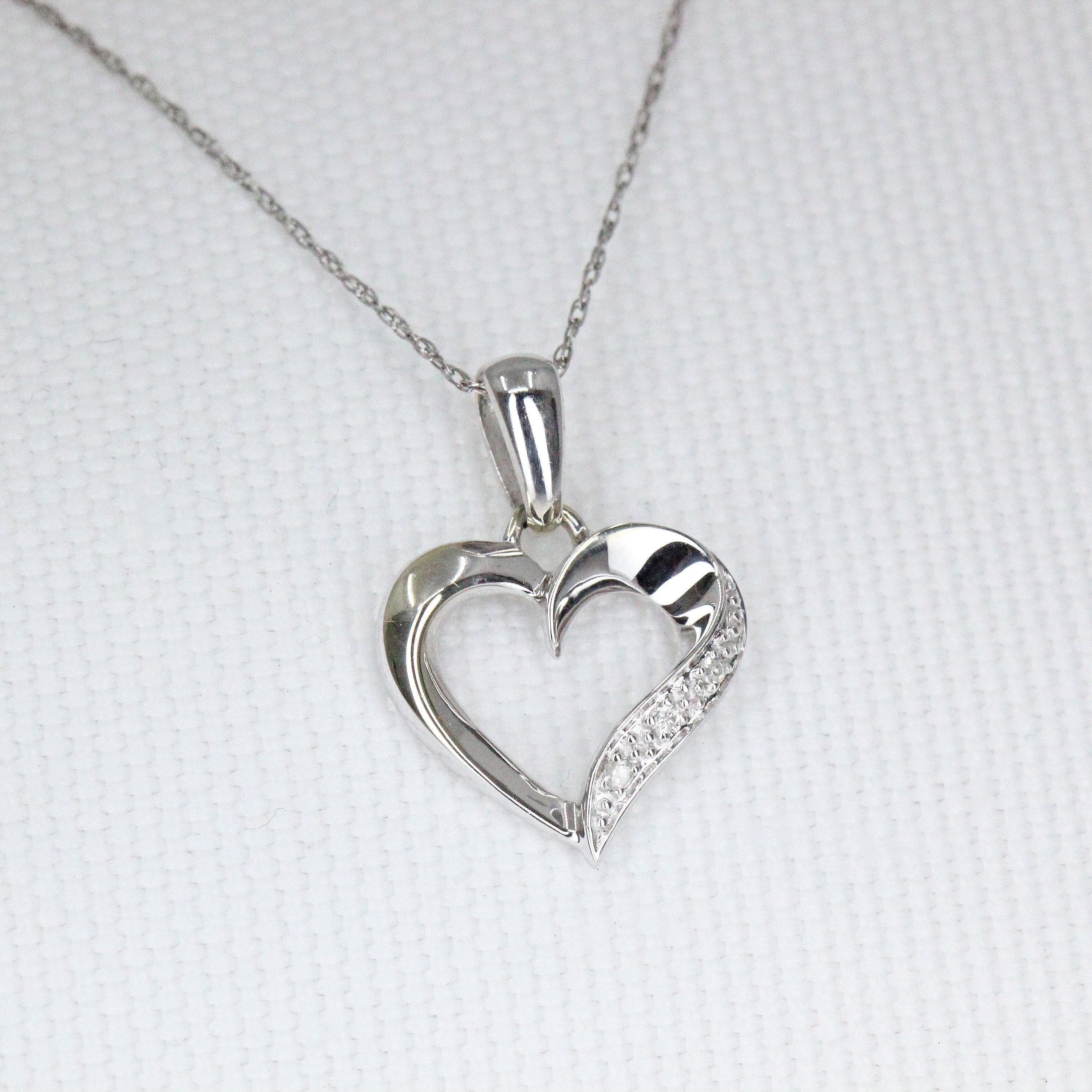 9ct White Gold Diamond Heart Pendant 