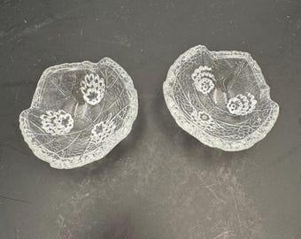 Vintage Pair of CURVED LEAF Crystal Salt Cellars Salt Dips - Glass - Sits on 3 Feet