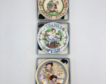 Vintage Choice of Mary Engelbreit Collectible 4" Plate - Moederdagcollectie - Inclusief standaard - 1991