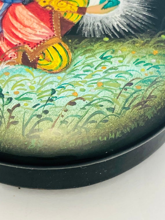 Vintage Trinket Box Russian Lacquerware Fairy Tal… - image 7