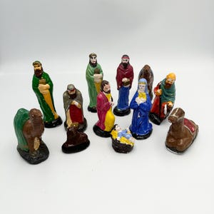 Vintage Christmas Nativity Set of 12 Pieces Hand Painted Chalkware Plaster Figurines - Repainted? Read Full Description